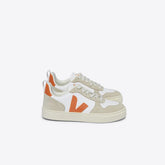 V-10 LEATHER WHITE FURY ALMOND