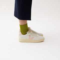 V-12 LEATHER WHITE SABLE